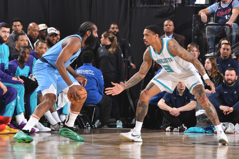 如今更是敲 如今更是敲