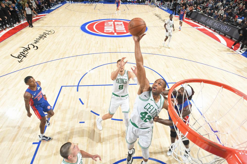 投向都灵 投向都灵