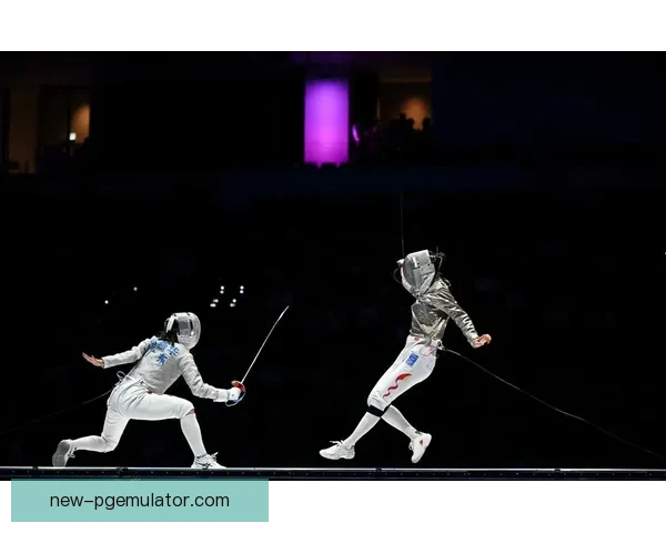 击剑比赛精彩对决，谁能夺得金牌？