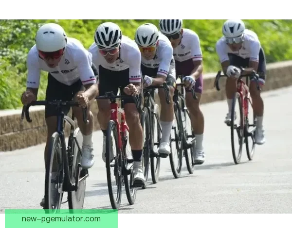 山地车对战：策略赛道与速度挑战